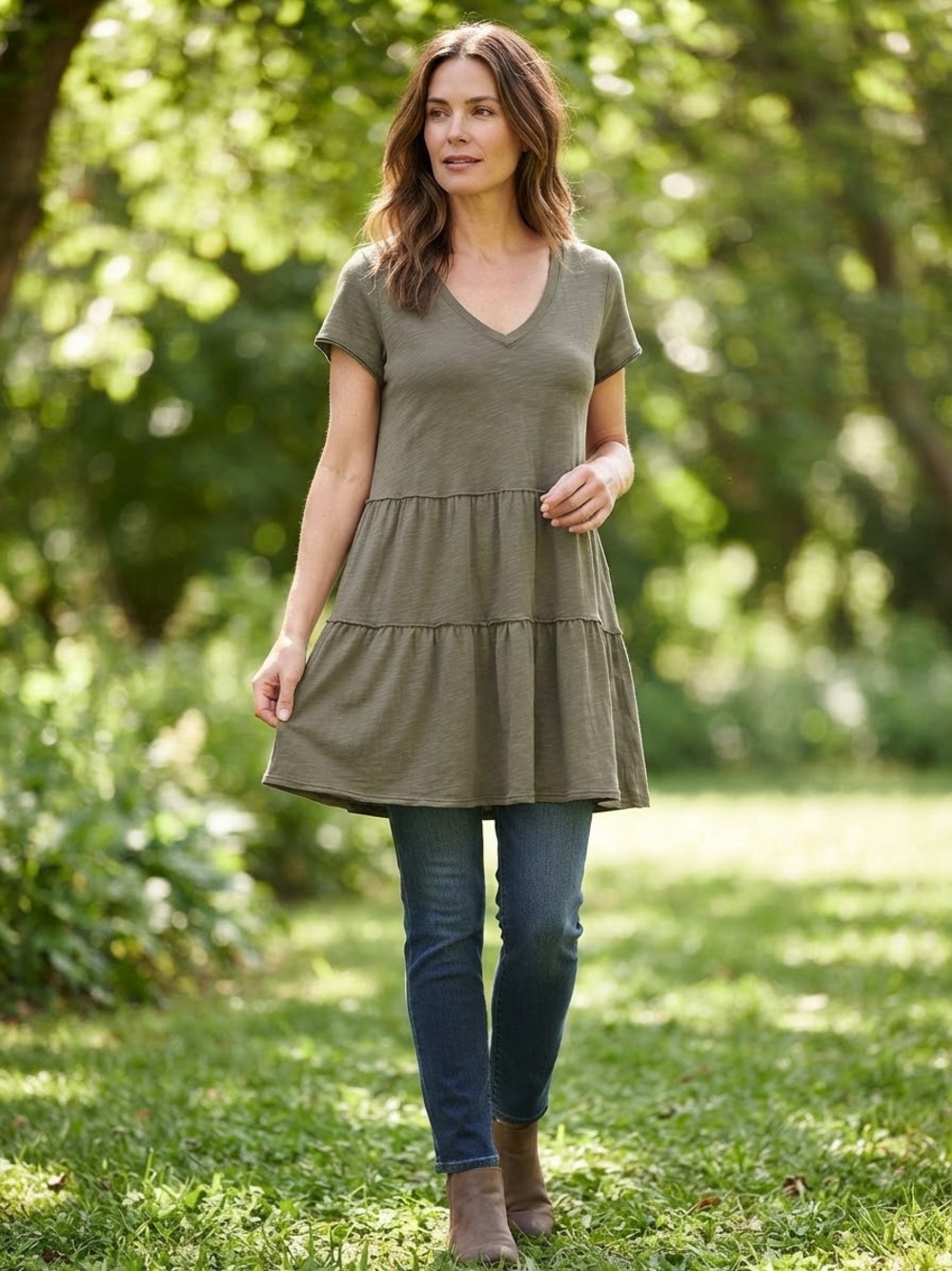 Cupio Olive Green Tiered V-Neck Short Sleeve Tunic Top Boho Casual
Size M
